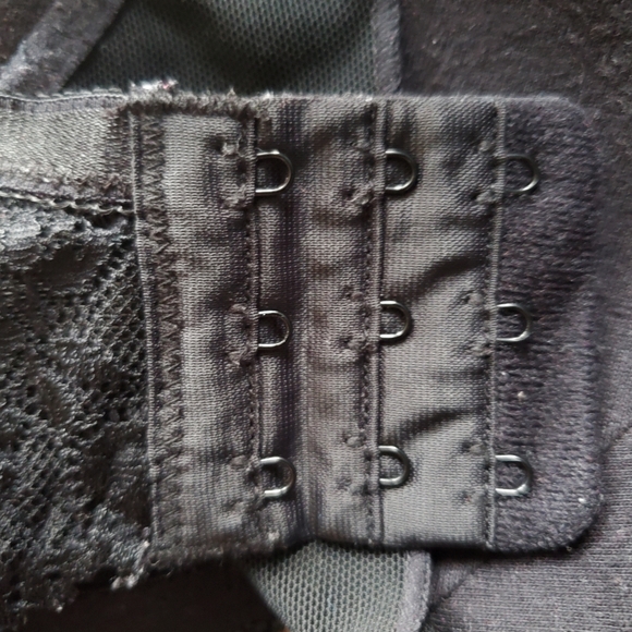 A Pea in the Pod Black Maternity Nursing  Bra 38C - Picture 5 of 8